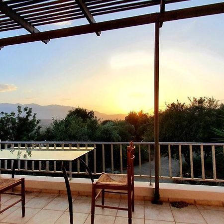 Alpha House Hotel Plaka  Bagian luar foto